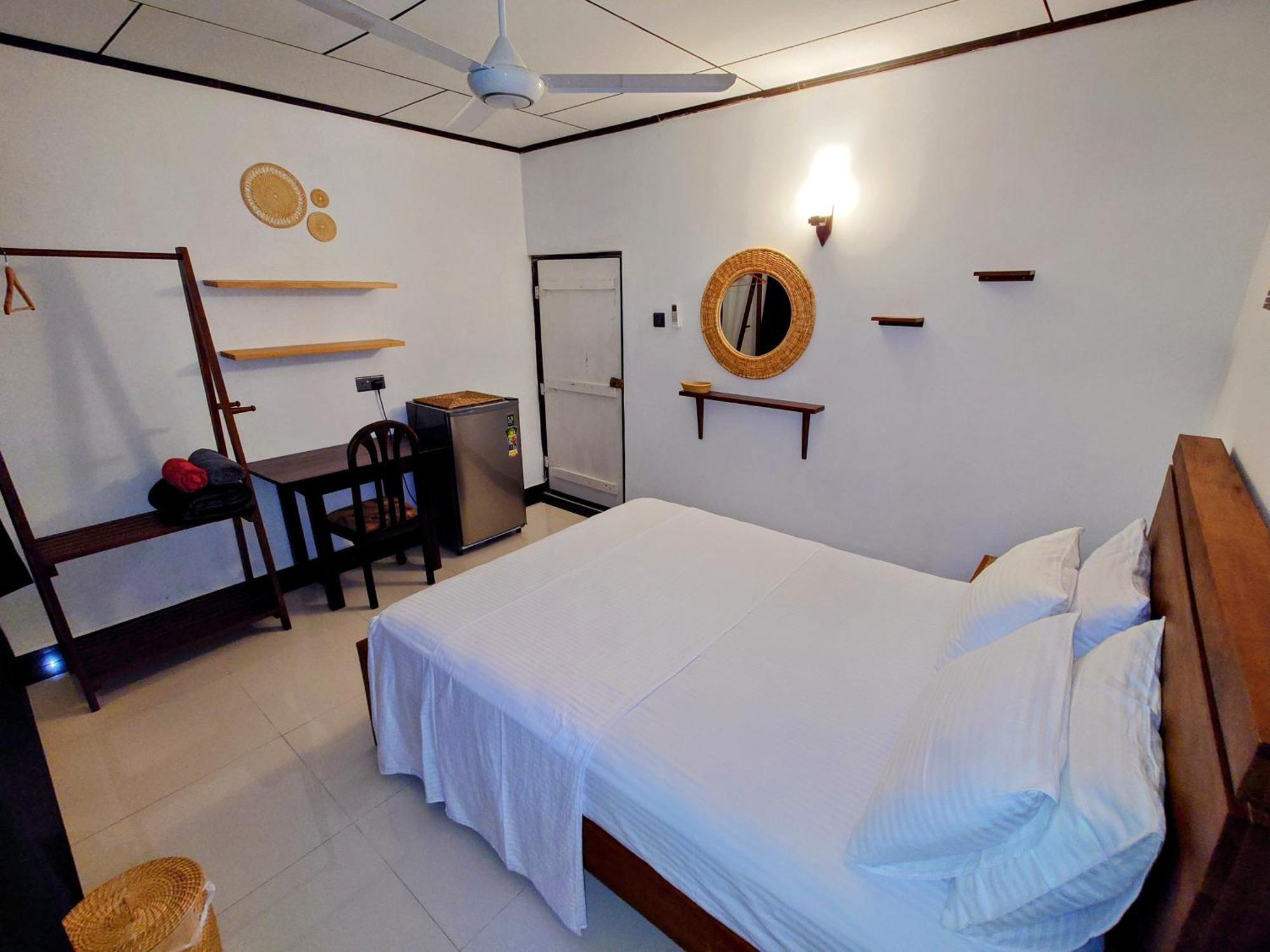 The Whitegates Lodge Weligama Exterior foto