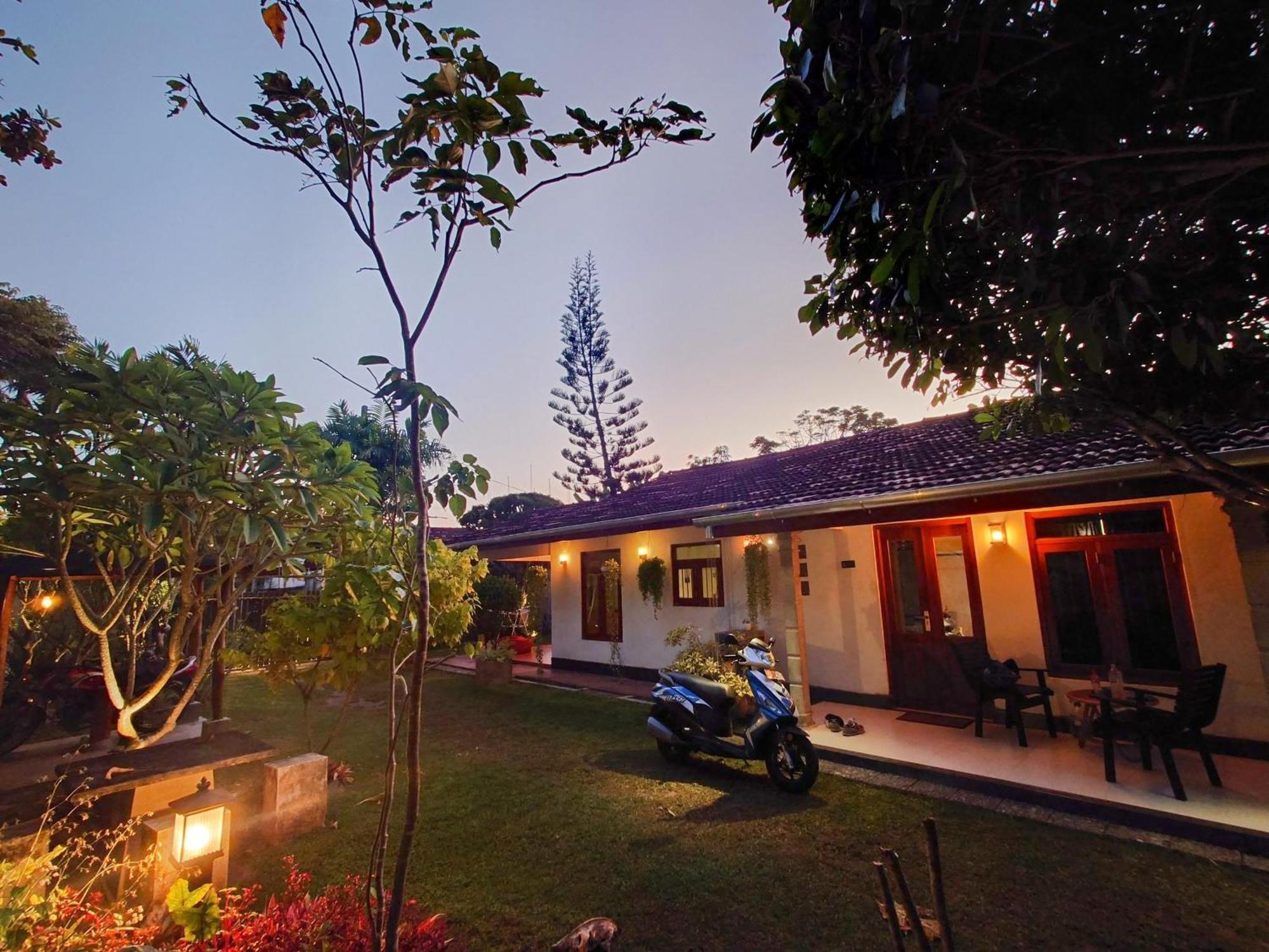 The Whitegates Lodge Weligama Exterior foto